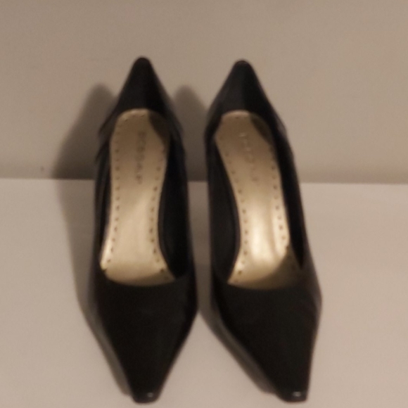 Shoes - Picture 2 of 2